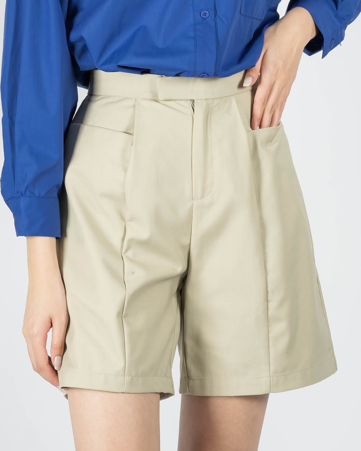 Khaki on sale tailored shorts