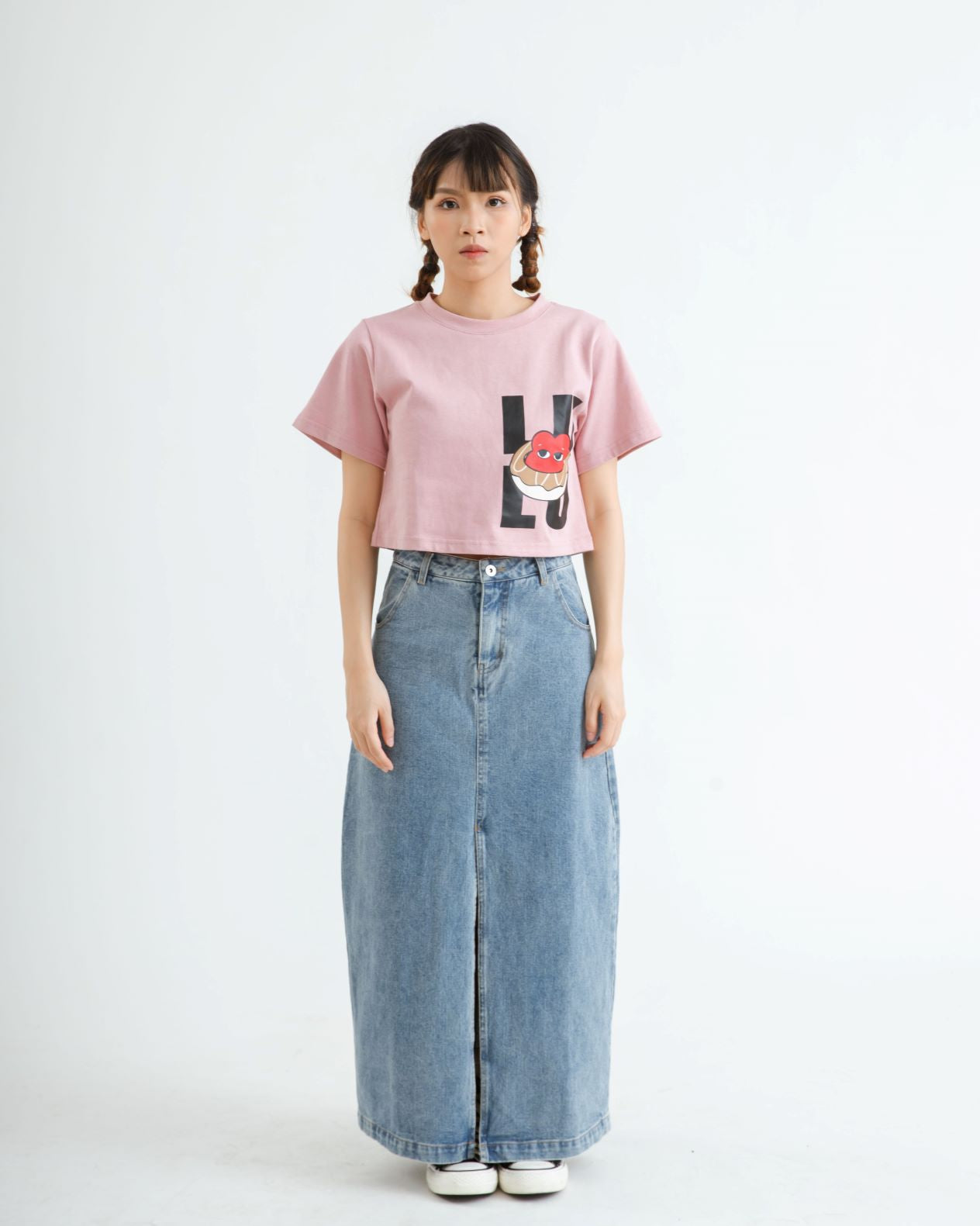 LULU Donut Cropped Tee (Pink)