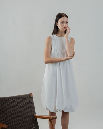 Sleeveless Puffy Dress (White)