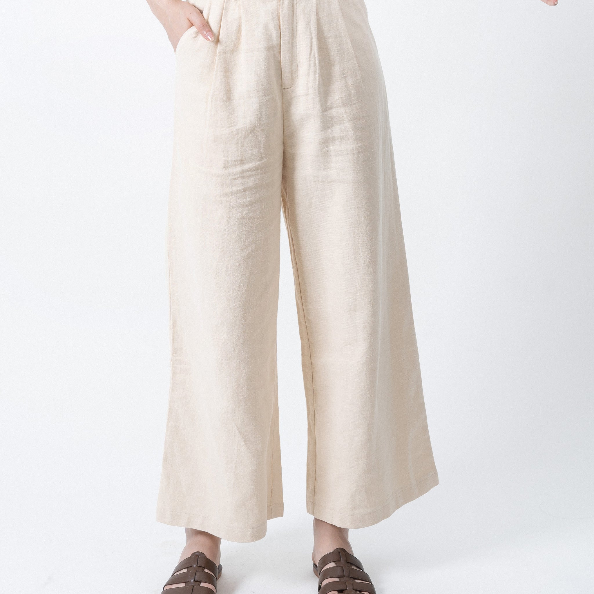 Alaia Linen Straight Cut Trousers (Beige)