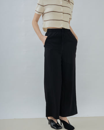 Relaxed Drawstring Straight Cut Trousers (Black)