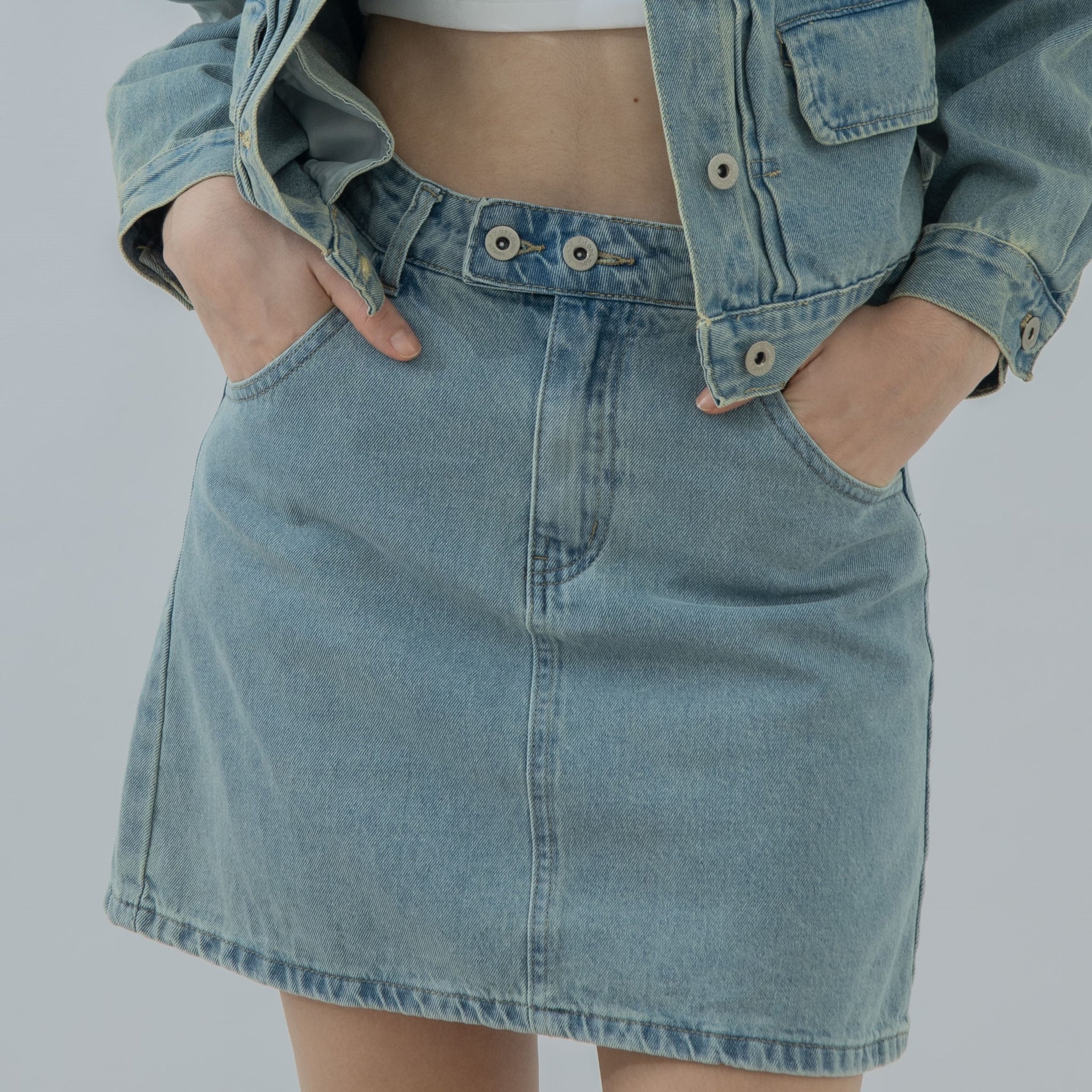 Double Button Denim Skirt (Denim)