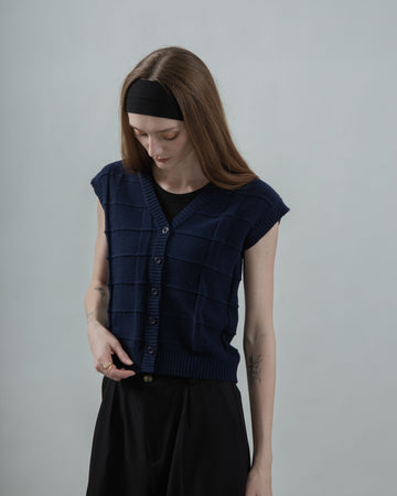 Checkered Texture Knit Vest (Navy)