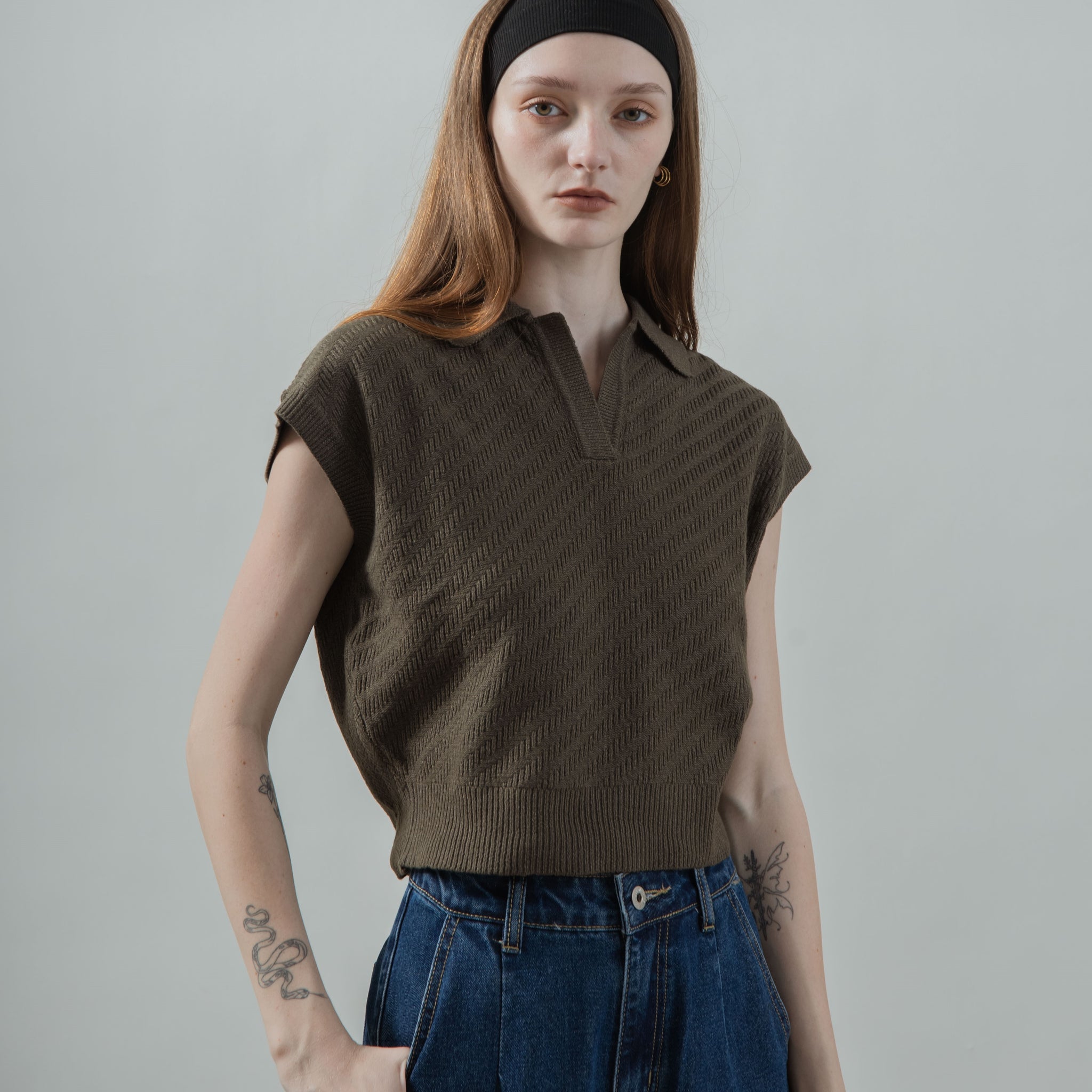 V Placket Collared Knit Top (Dark Khaki)