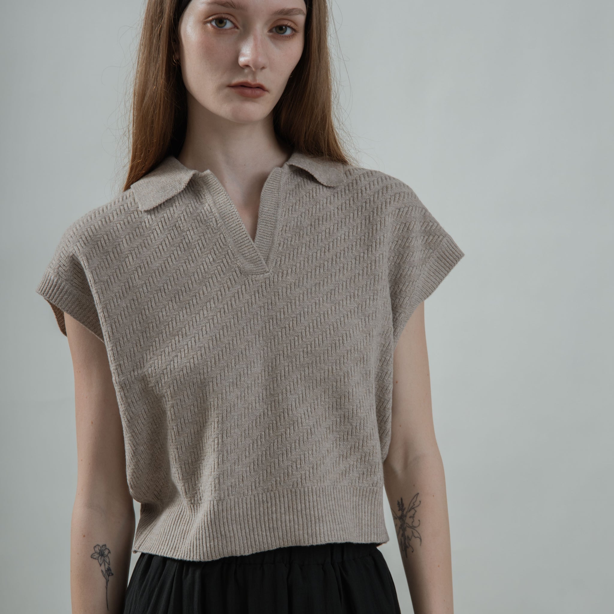 V Placket Collared Knit Top (Ash Brown)