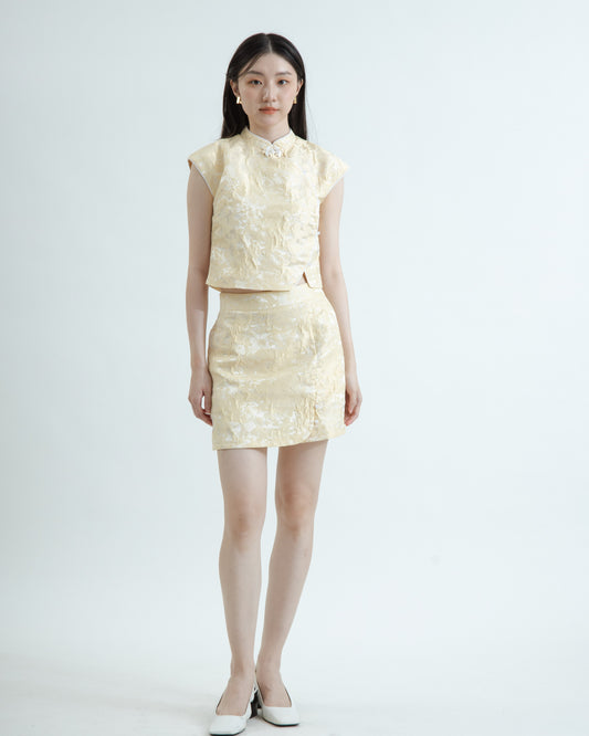 Spring Aura Embroidery Jade Button Cheongsam Top (Pastel Yellow)