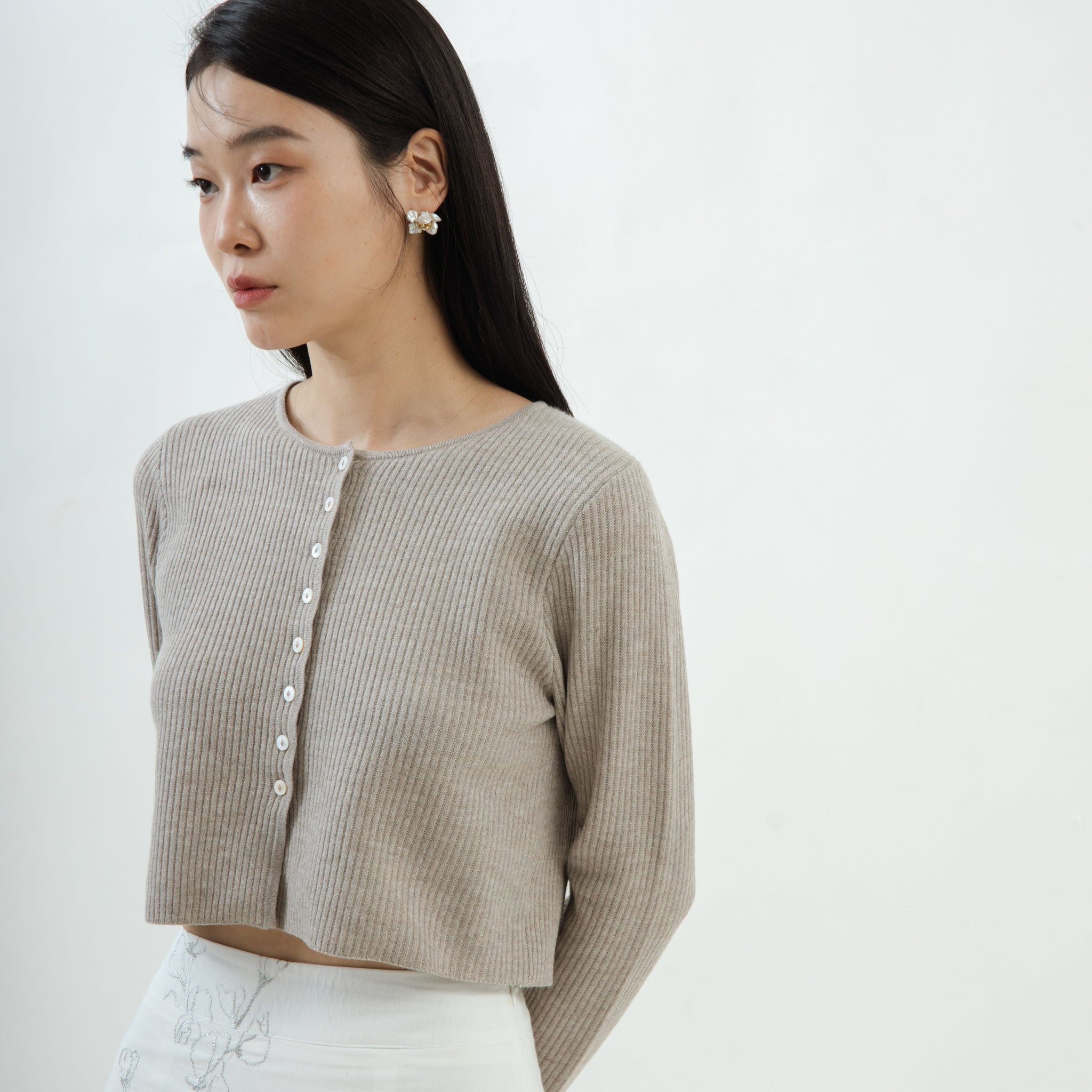 Button Details Knit Cardigan (Khaki Grey)